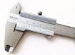 Imagen de Calibre Con Tornillo 200mm - 8 Pulgadas Mitutoyo 530-114